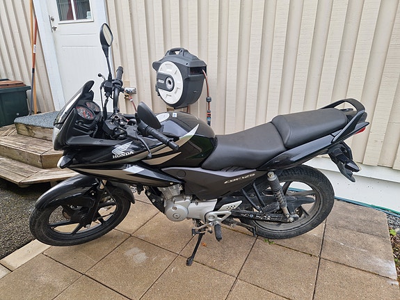Honda CBF125M 3 of 7