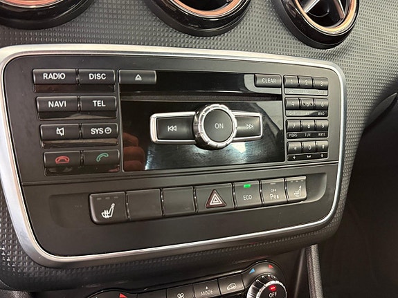 Mercedes-Benz A180 14 of 24