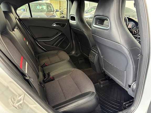 Mercedes-Benz A180 23 of 24