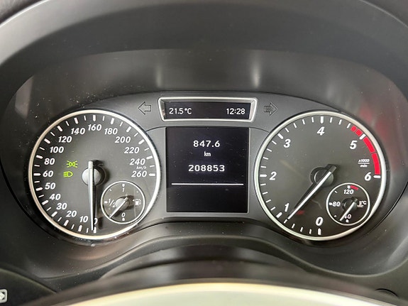 Mercedes-Benz A180 21 of 24