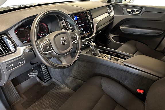 Volvo XC60 12 of 24