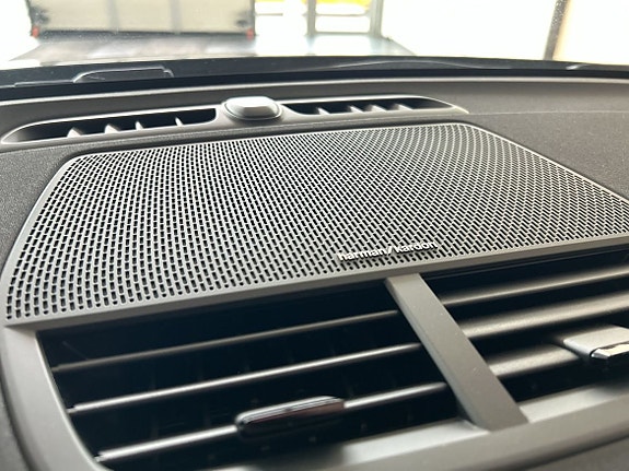 Polestar 2 10 of 11