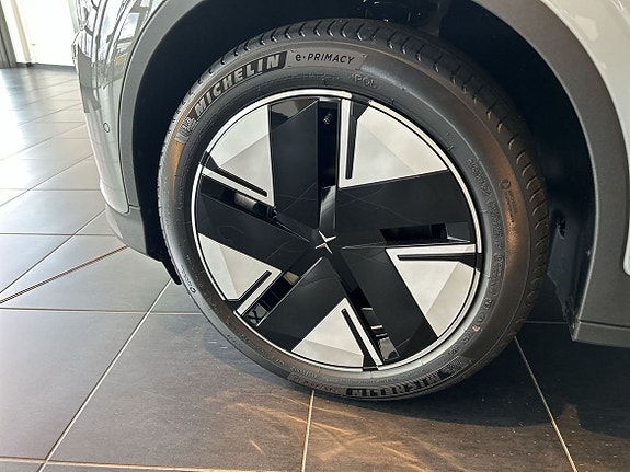 Polestar 2 9 of 11