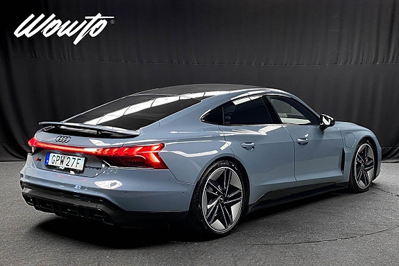 Audi e-tron 5 of 26
