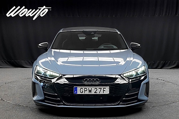 Audi e-tron 2 of 26