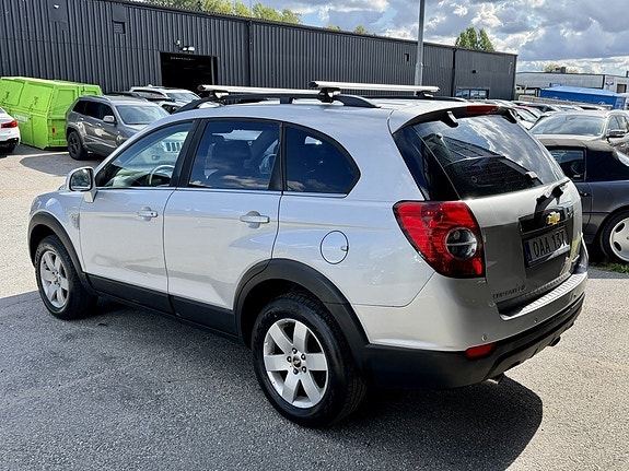 Chevrolet Captiva 3 of 7