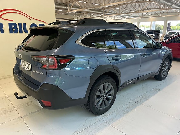 Subaru Outback 4 of 7