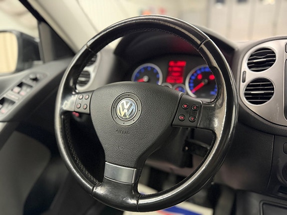 Volkswagen Tiguan 19 of 23