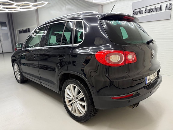 Volkswagen Tiguan 5 of 23