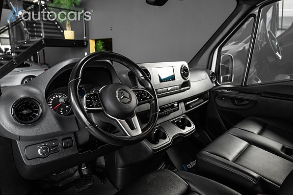 Mercedes-Benz Sprinter 217 18 of 29