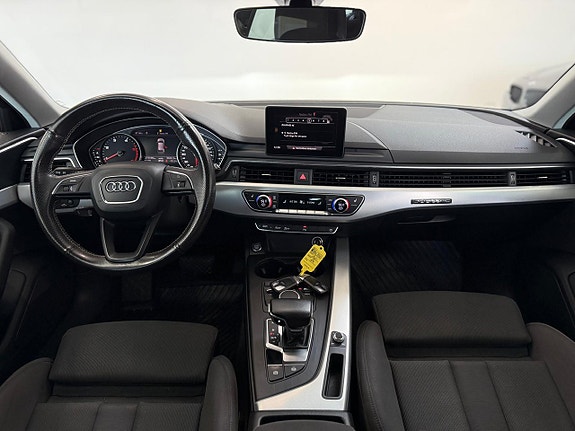 Audi A4 8 of 25