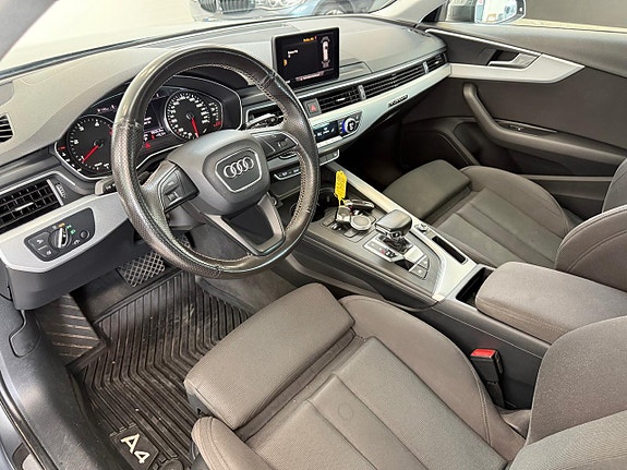 Audi A4 9 of 25