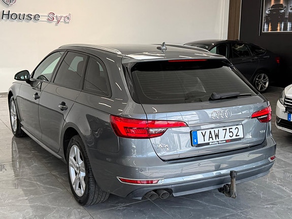 Audi A4 3 of 25