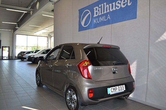 Kia Picanto 3 of 10