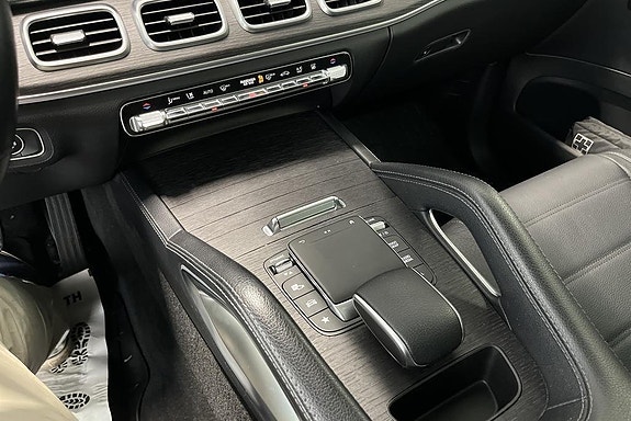 Mercedes-Benz GLE350 de 12 of 14