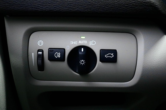 Volvo V40 19 of 23