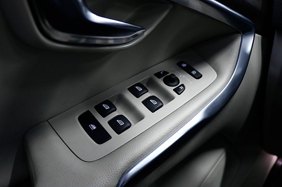 Volvo V40 20 of 23