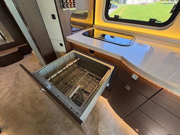 Morelo EMPIRE LINER 110 GSB 7 of 13