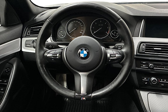 BMW 520d 16 of 30