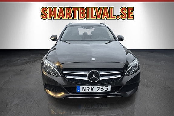 Mercedes-Benz C300 7 of 26