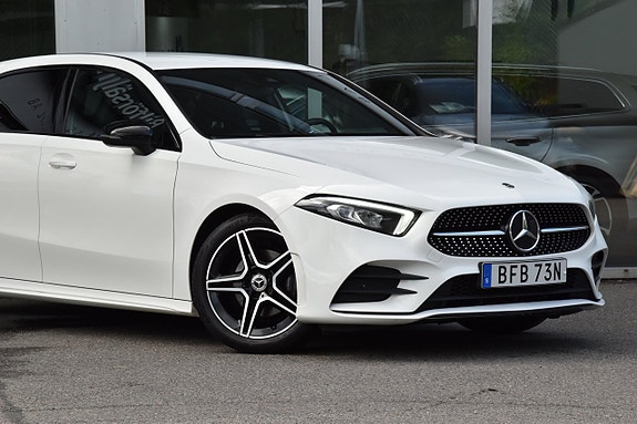 Mercedes-Benz A180 3 of 29