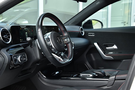 Mercedes-Benz A180 11 of 29
