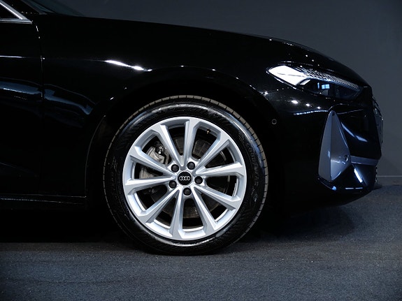 Audi A5 3 of 11