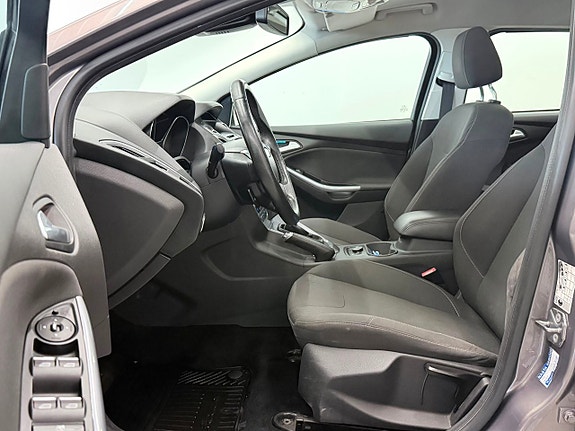 Ford Focus 9 of 15