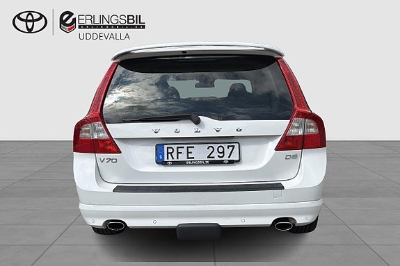 Volvo V70 4 of 16