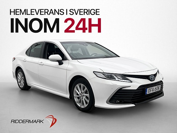 Toyota Camry 2 of 24