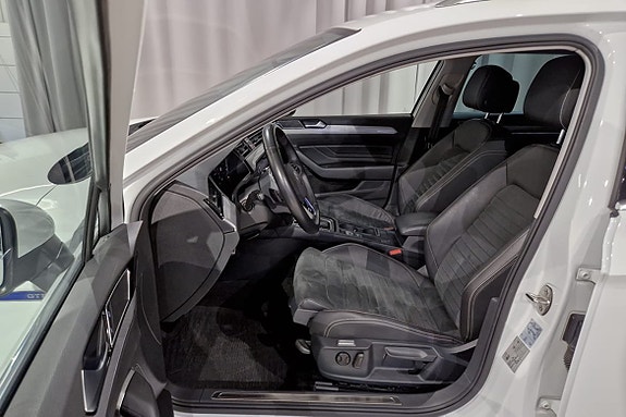 Volkswagen Passat 7 of 17