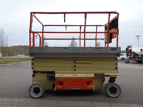 JLG 3246 ES 4 of 8