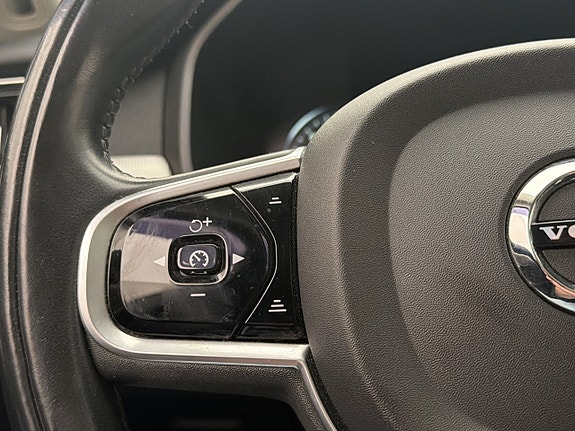 Volvo V90 Cross Country 17 of 30