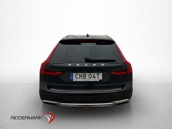 Volvo V90 Cross Country 7 of 30