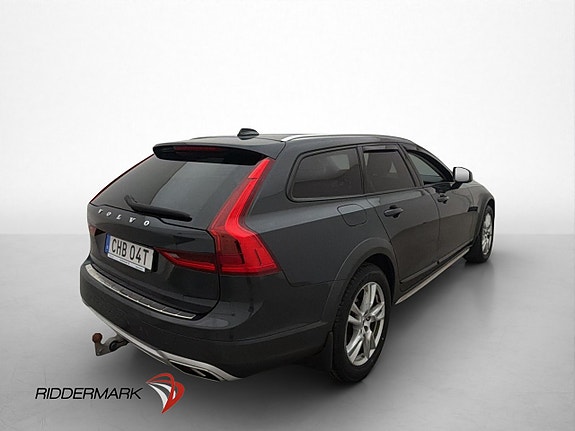 Volvo V90 Cross Country 8 of 30