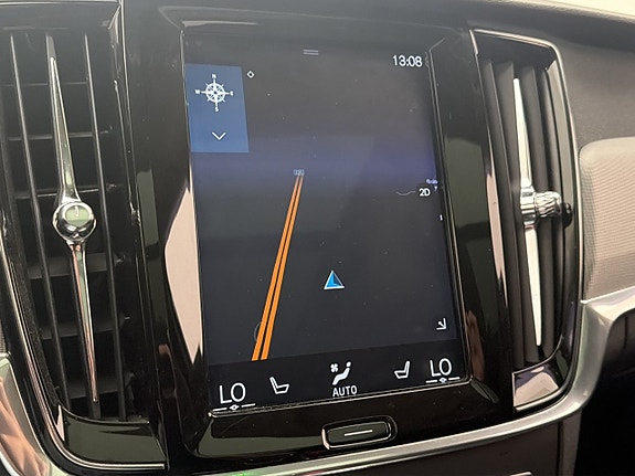 Volvo V90 Cross Country 22 of 30