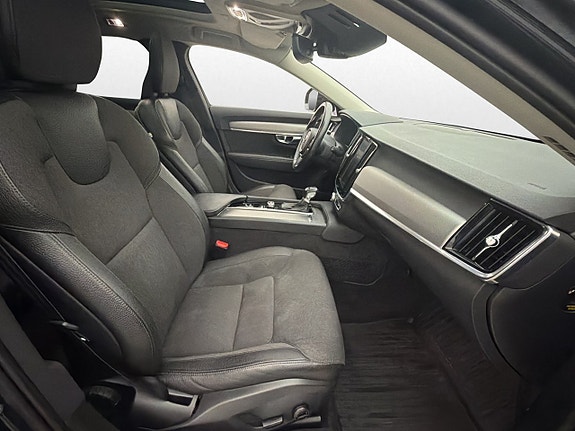Volvo V90 Cross Country 29 of 30