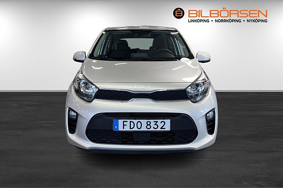 Kia Picanto 2 of 15