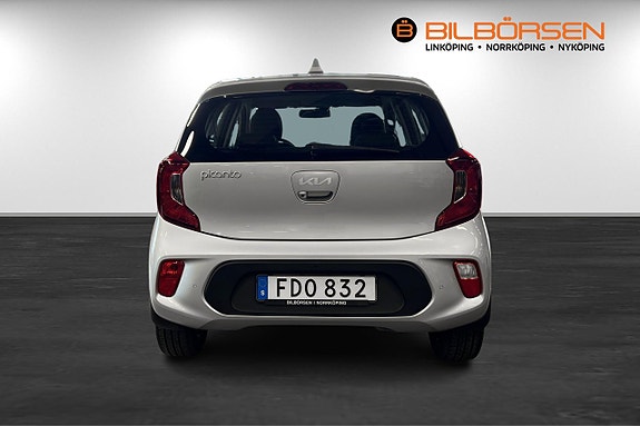 Kia Picanto 5 of 15