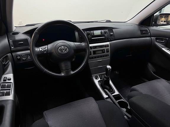 Toyota Corolla 13 of 23