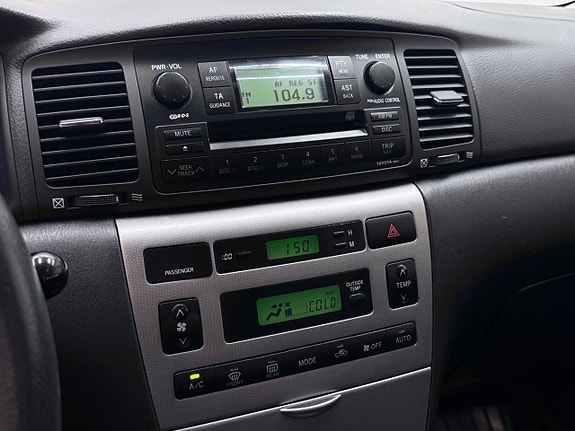 Toyota Corolla 18 of 23