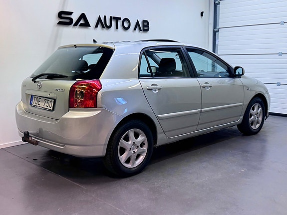 Toyota Corolla 5 of 23