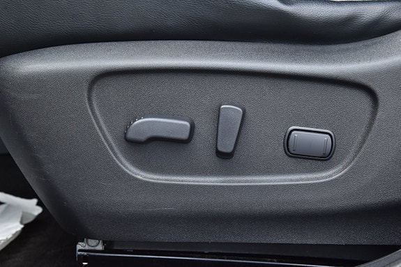 Nissan X-Trail 27 of 27