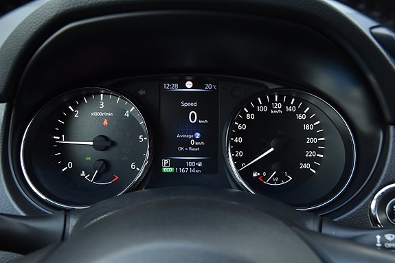 Nissan X-Trail 24 of 27