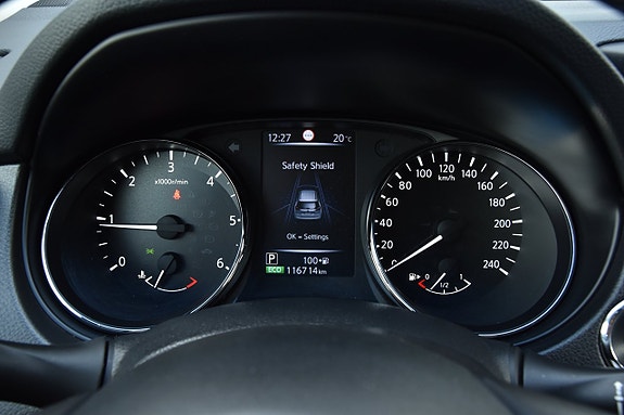 Nissan X-Trail 22 of 27