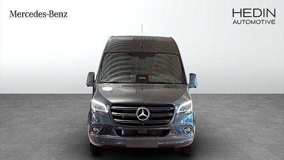Mercedes-Benz Sprinter 319 8 of 12