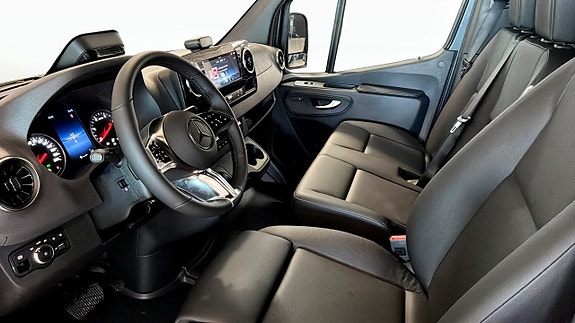 Mercedes-Benz Sprinter 319 5 of 12