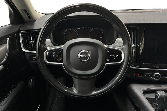 Volvo V90 16 of 30