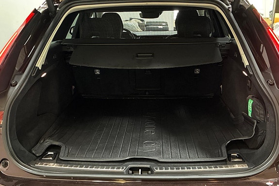 Volvo V90 10 of 30