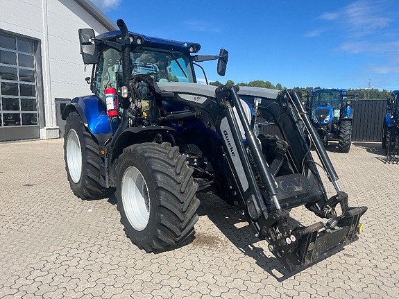 New Holland T6.180 AC Blue Power 2 of 12